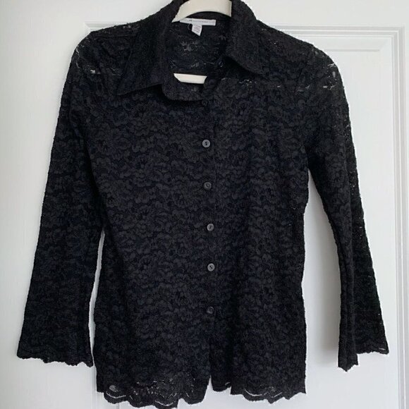 JM Collection Women Black Lace Button Down Scallop Hem Shirt, size Small - Picture 2 of 9